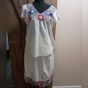 Vintage Skirt Set by Izamal White with Floral Embroidery Scalloped Hems